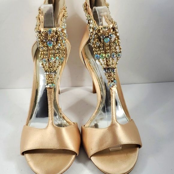 Gianni Bini Platinum Collection Jeweled Sandal (S345) - Picture 2 of 6